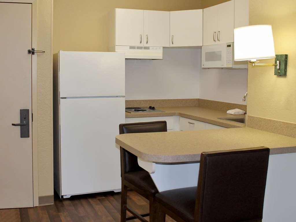 Auburn Hills Extended Stay Inn Bilik gambar